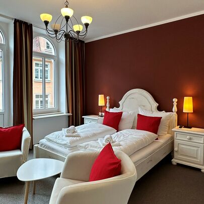Doppelzimmer rot-weiß im Sigl's Bad Schandau